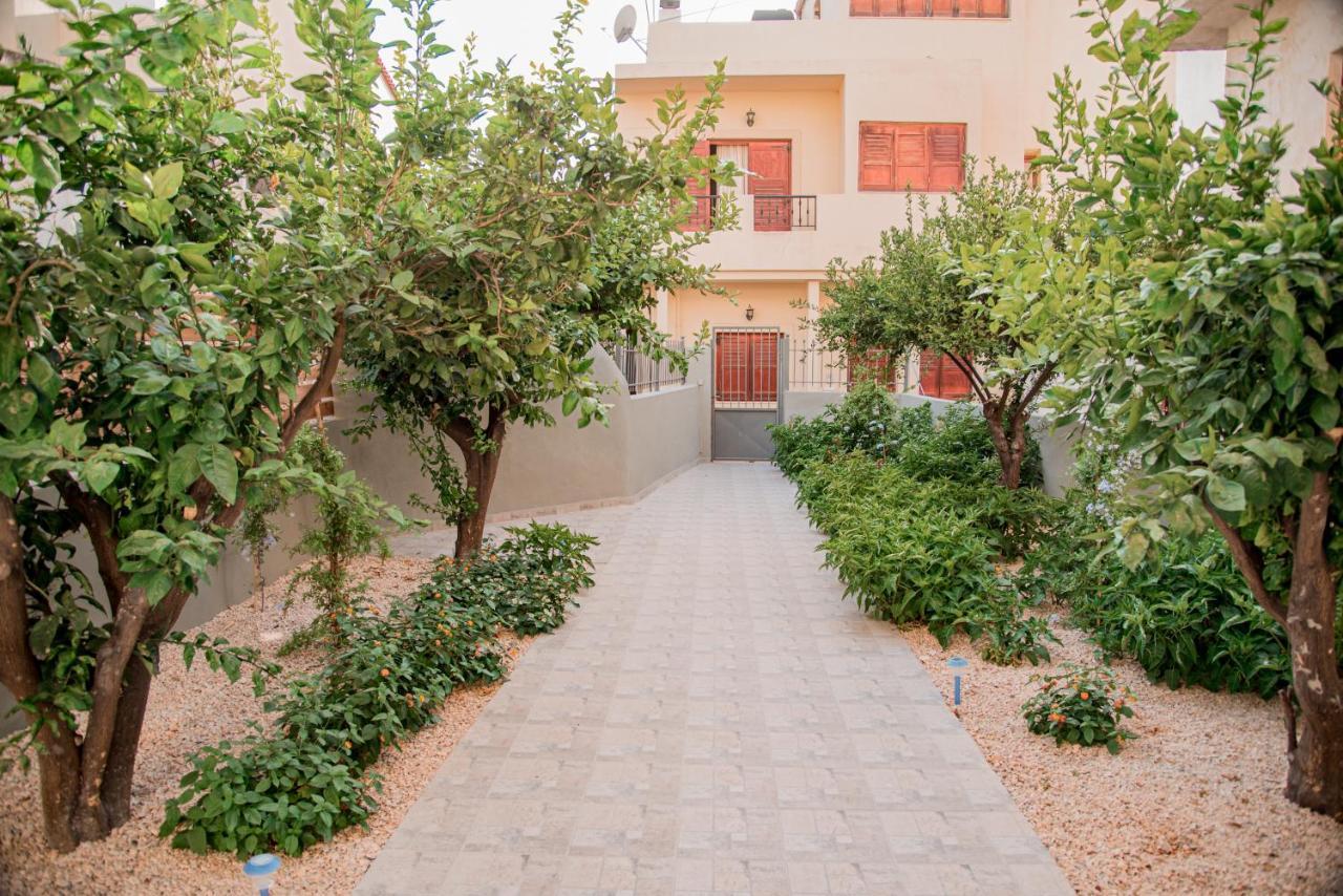 Athina Secret Apartments Adults Only Heraklion (Crete) Exterior foto